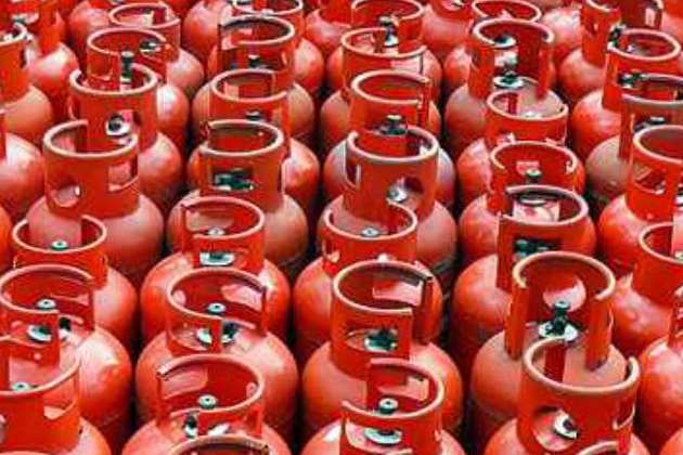 lpg-price-hiked-by-rs-25-per-cylinder-to-cost-rs-8